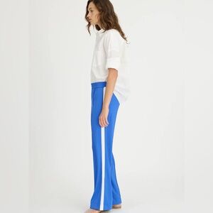 LMND new w tags Women’s Blue Side-Stripe Track Pants